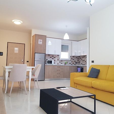 Relax Apartments Golem Golem  Buitenkant foto